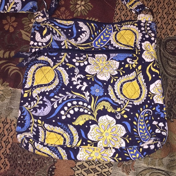 VERA BRADLEY CROSSBODY - Picture 5 of 8